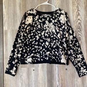 Calvin Klein black and white sweatshirt, L